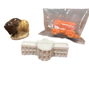 Wade Whimsies American Heritage Series Lot of 3 White House, Stagecoach & Bison